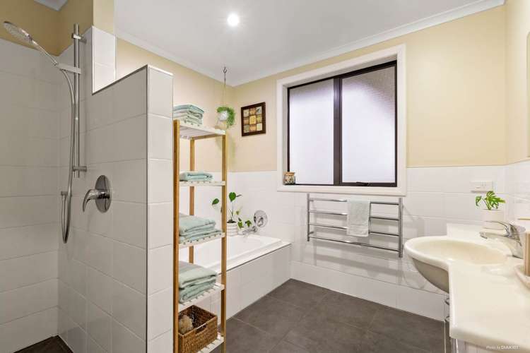 6 Ellivani Rise Pukekohe_10