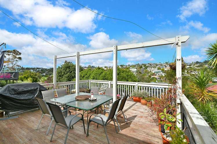 245 Vipond Road Stanmore Bay_13