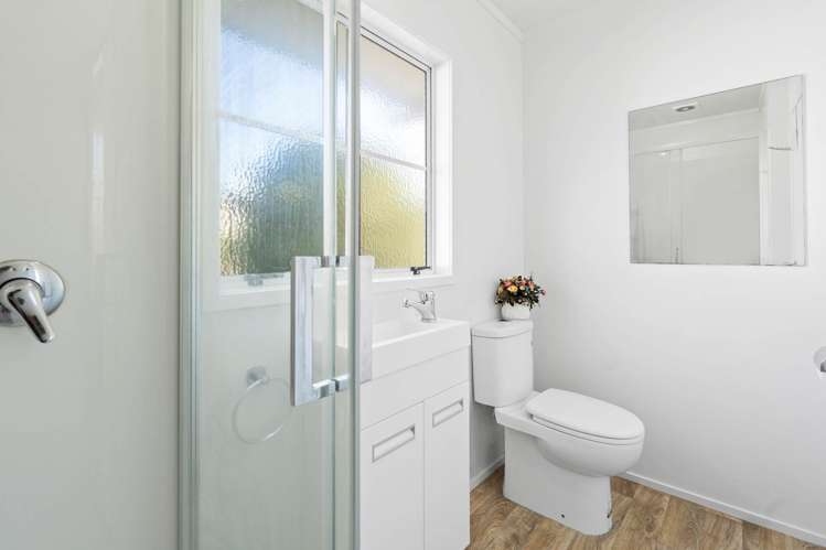 2/2/3 Ronald Macken Place Windsor Park_12