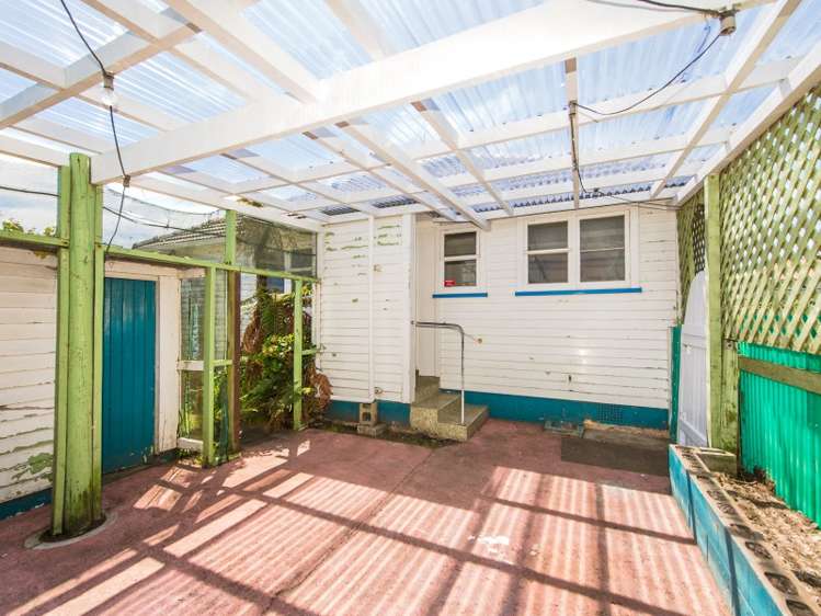 87 Swiss Avenue Gonville_18