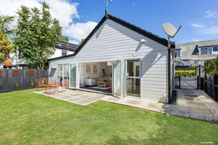 5/7 Koromiko Street New Lynn_0