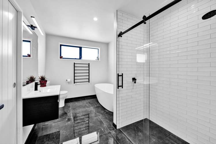 8 Wheki Lane Inglewood_15