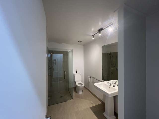 Unit 2/32 Greenpark Road Penrose_1