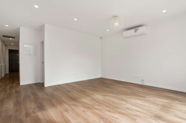 39 Morus Road Massey_11