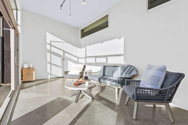 269 Okura River Road Okura_19