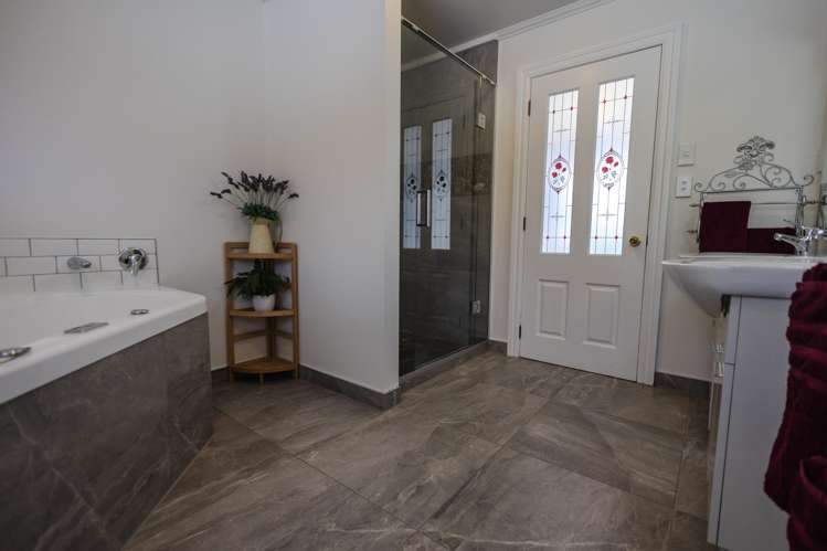 6 Whataroa Highway Harihari_18