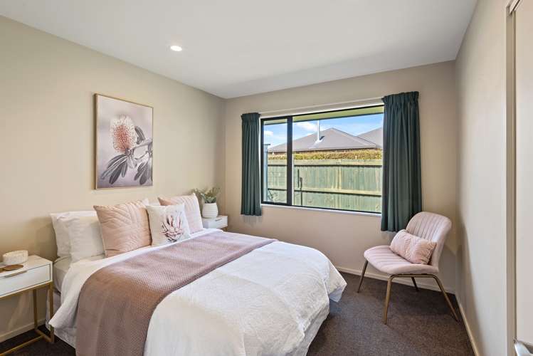 15 Harrys Way Redwood_16