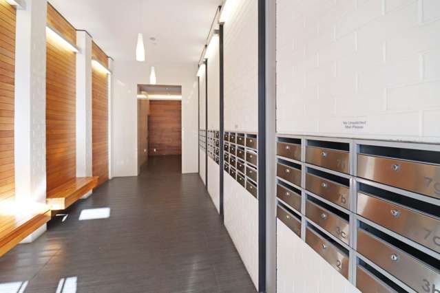 7H/11 Tennyson Street 2185_2