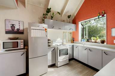 28B Churchill Avenue_4