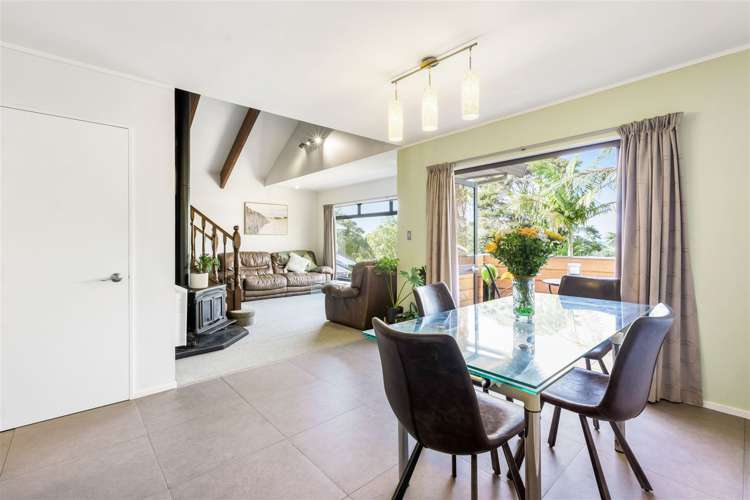 21 Cochrane Avenue Arkles Bay_6