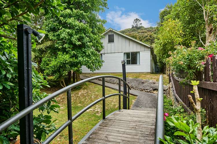 72 Hair Street Wainuiomata_1