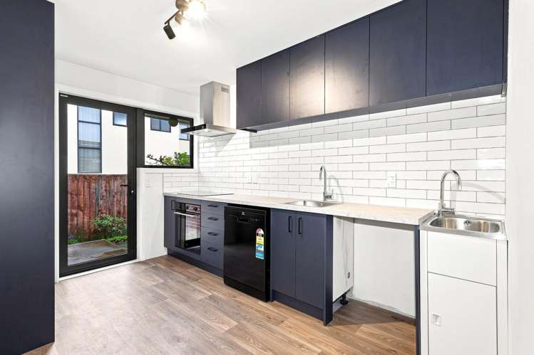 39 Hills Road Edgeware_1