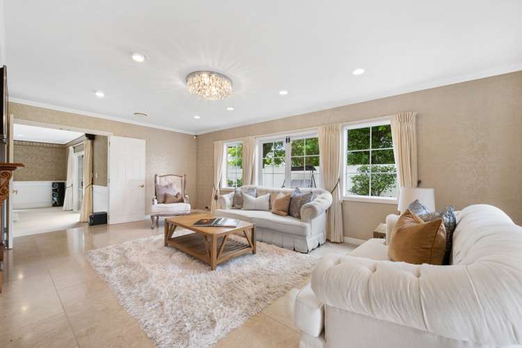 28 Manor Park Sunnyhills_11