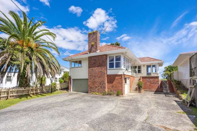 Potential Plus in Wellsford!!