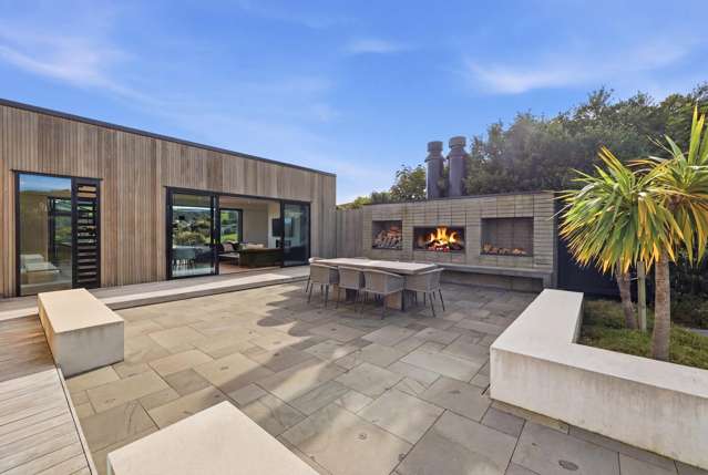 A Slice of Seaside Prestige