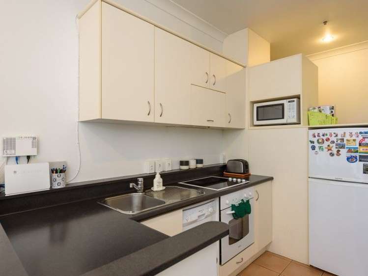 5d/120 The Terrace Wellington Central_3