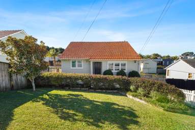 66 Castledine Crescent_1