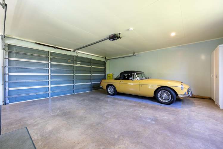 4 Marchwood Grove Richmond_23