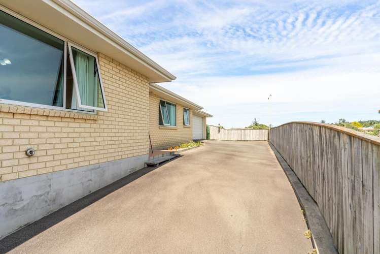 71 Tasman Road Otaki Beach_16
