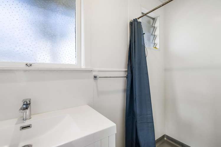 2/2 Overton Road Papatoetoe_10