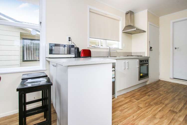 37 Tarata Crescent Mangere Bridge_3