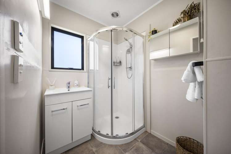 20 James Street Raglan_12