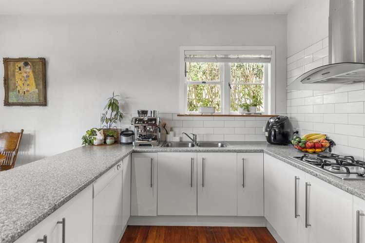 24 Huntingtree Avenue Sandringham_5