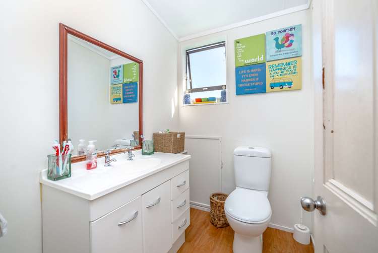 12 Lyon Street Featherston_16