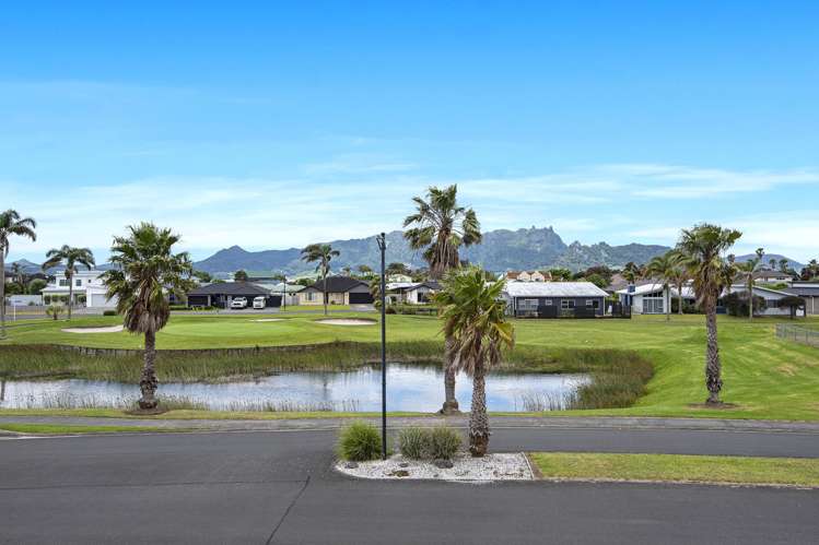 38 Key W Dr One Tree Point_19