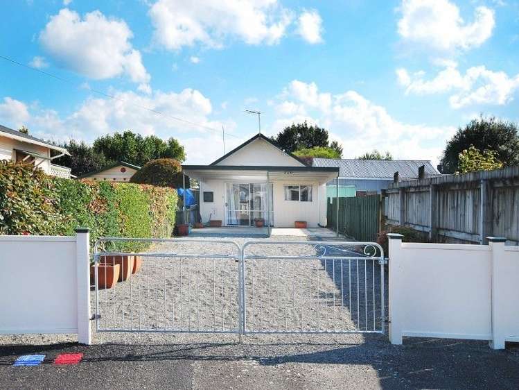 2a Garrison Street Carterton_14