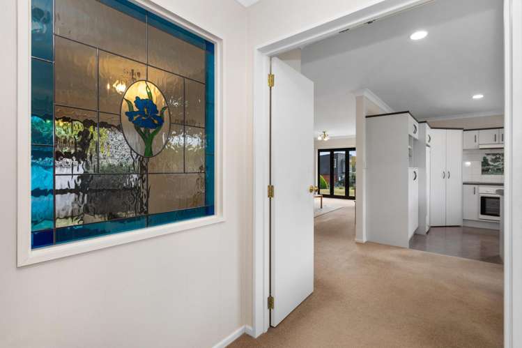 2 Cedar Way_3