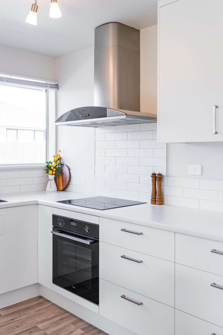 82 Moffat Drive Lincoln_20