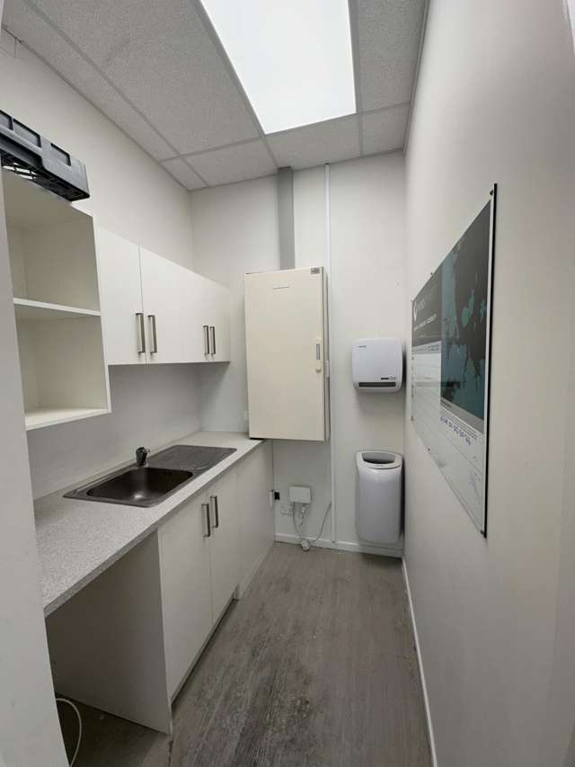 Shop 2/120 Hobsonville Road Hobsonville_3