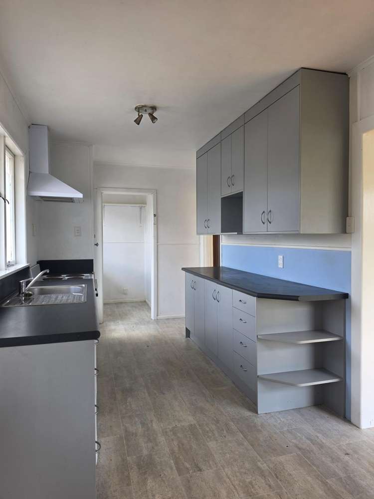 25 Rosalind St Deanwell_1