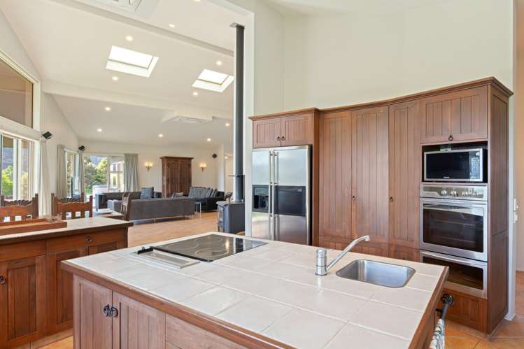 5564 Kenepuru Road Waitaria Bay_35