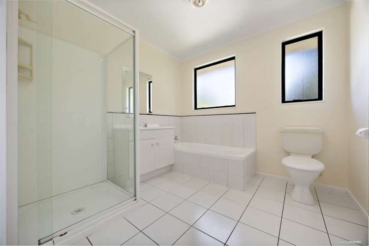 1a Derwent Crescent Titirangi_8