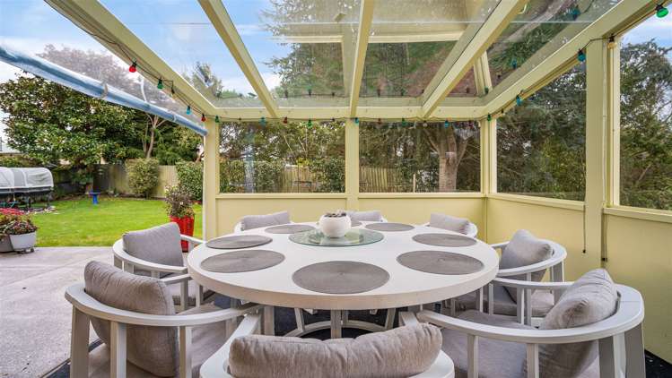 75 Chartwell Street Burwood_11