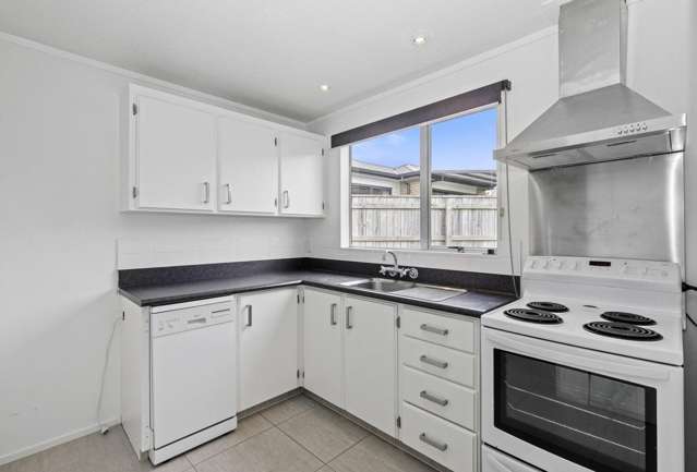 3/6 Awamutu Grove Waiwhetu_4
