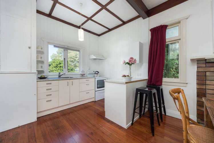 3212 Great North Road New Lynn_4