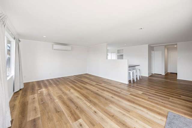 5A Stokes Avenue Te Atatu Peninsula_2