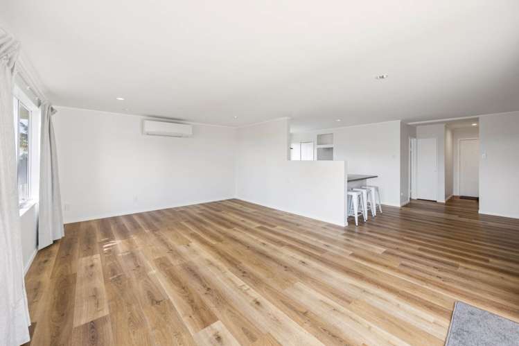 5A Stokes Avenue Te Atatu Peninsula_2