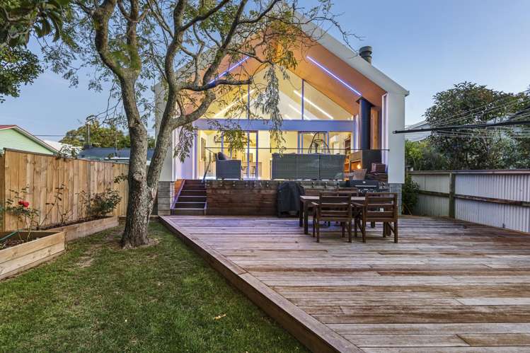 6 Aubrey Street New Plymouth Central_21