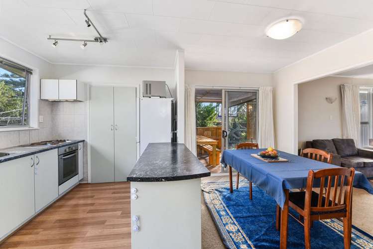 11 Fairdale Place Birkdale_12