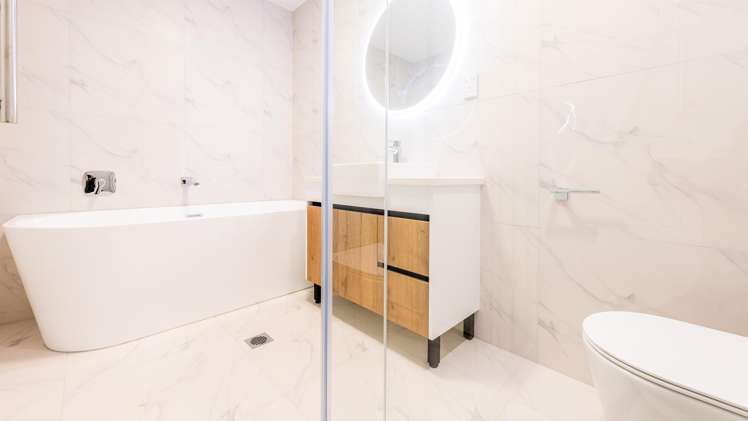 136 Ninth View Avenue Beachlands_16