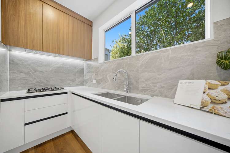 13a Cottam Grove Northcross_11