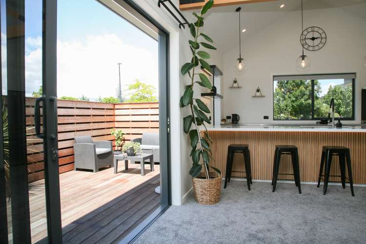 6 Hikuwai Drive Albert Town_1