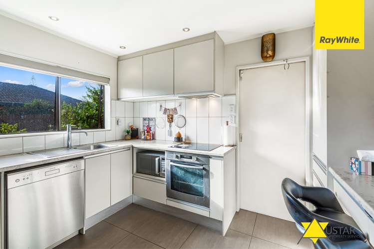 2/41a Titirangi Road New Lynn_6