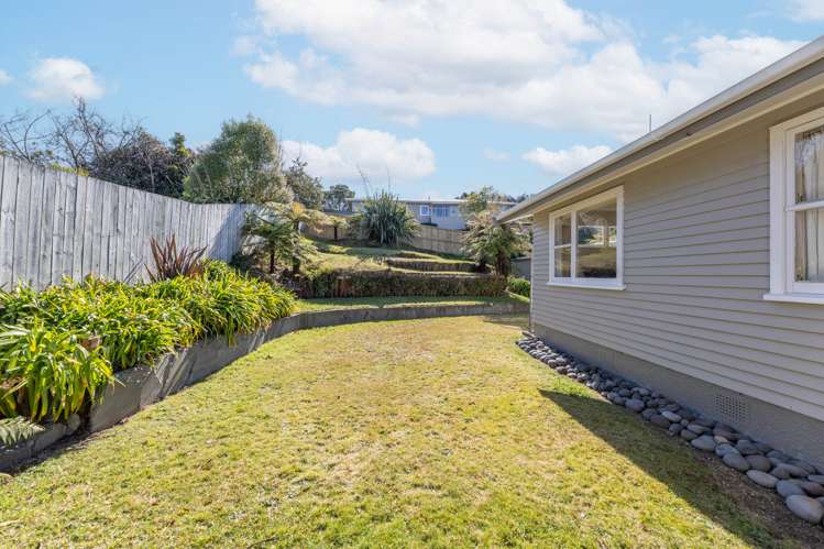 8 Liston Avenue Hilltop_9