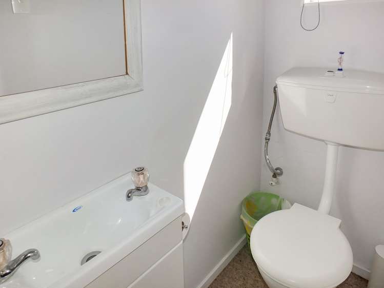 7 Hennessy Street East Foxton Beach_20