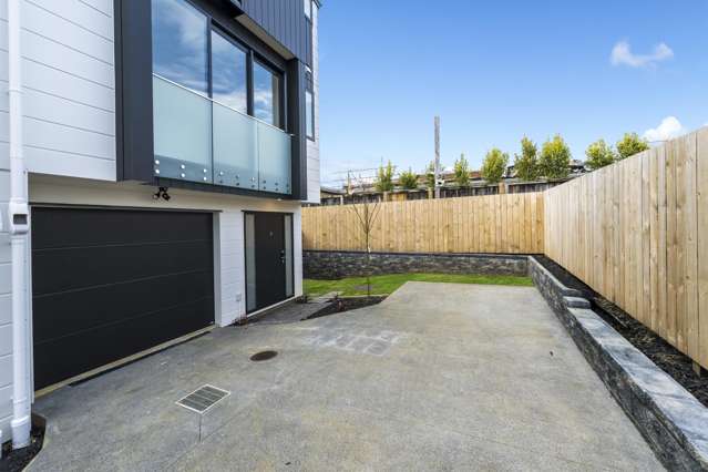 8/6 Shakespeare Road Milford_1